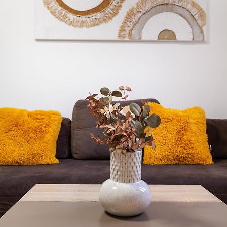 Akacfa Centrum Apartment - Cosy Home ブダペスト エクステリア 写真